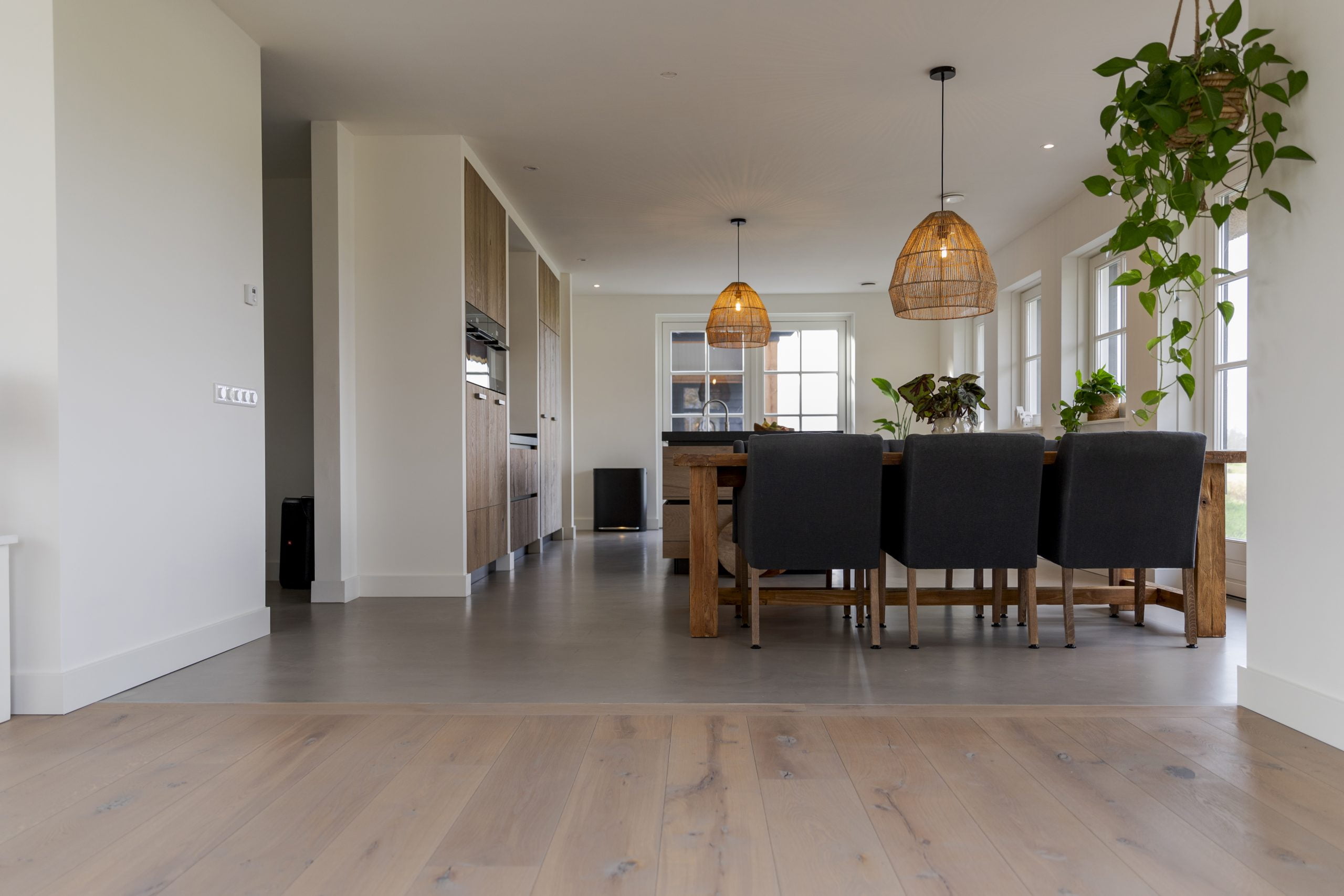 Houten vloer tegen smeervloer